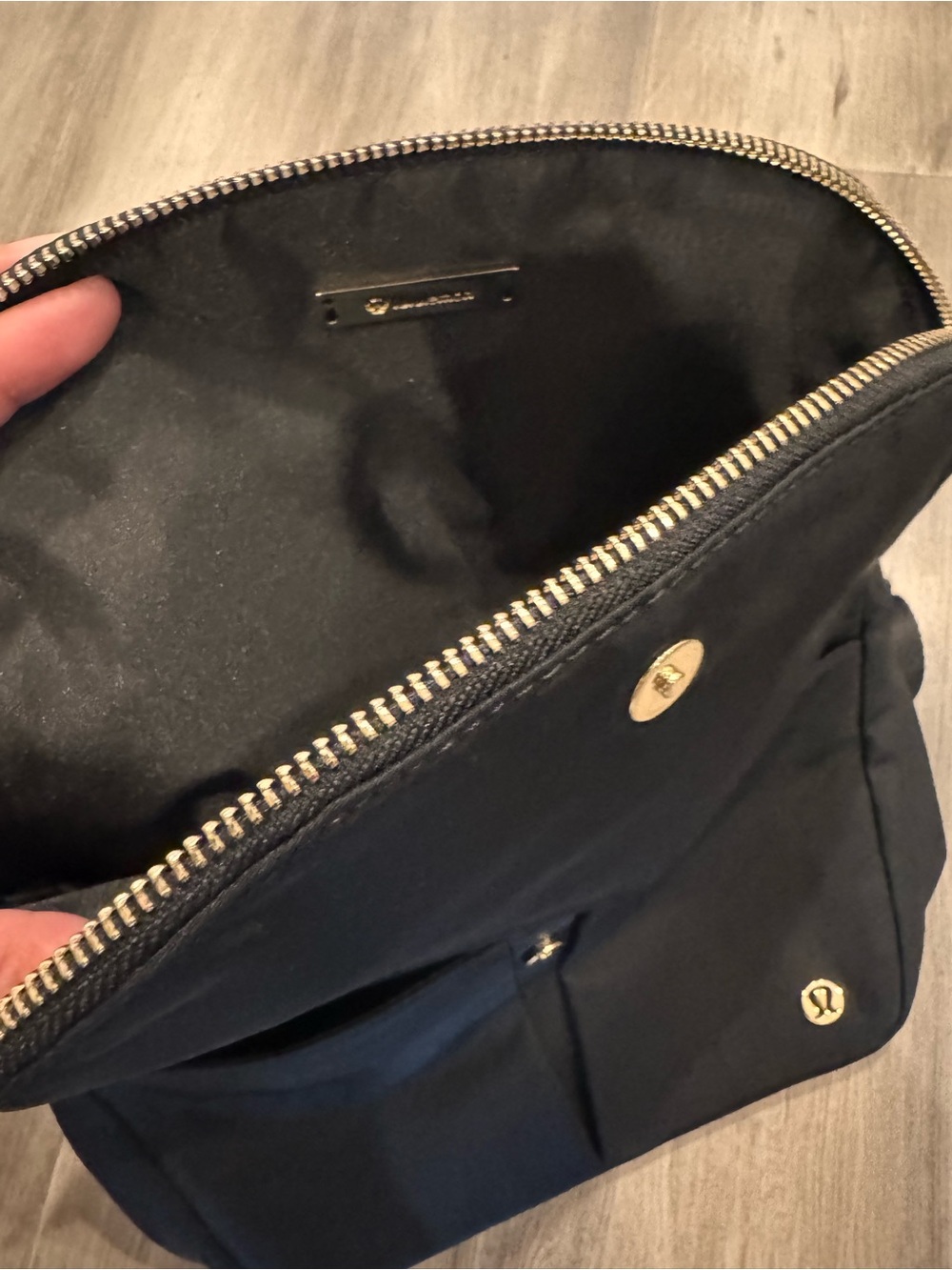 Lululemon all night festival crossbody bag Black - Picture 3 of 9